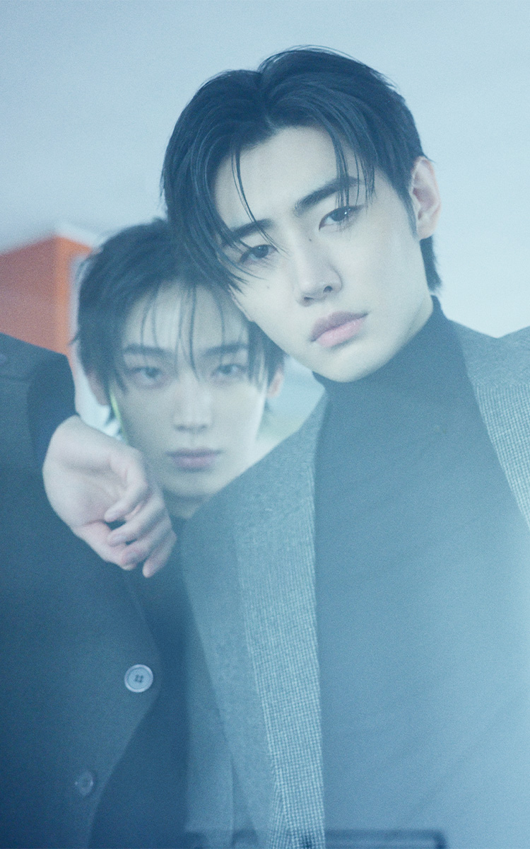 프라다 2025 겨울 컬렉션 함께한 엔하이픈